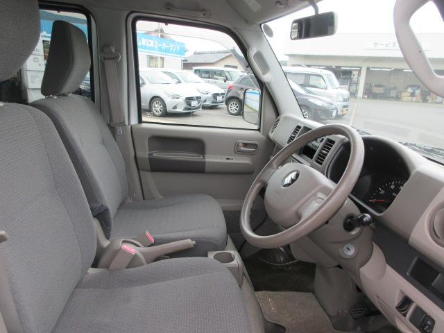 内装も納車前にルームクリーニングさせて頂きます！お車を快適にお乗り頂けるように、弊社スタッフが真心込めてキレイにします☆