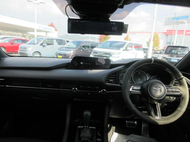 MAZDA3ファストバック 15Sツーリング 全方位モニター ETC CD・DVD ナビ TV ドライブレコーダー アルミホイール 電動パーキング スマートキー ドアバイザー ブルーミラー ウィンカー付きドアミラー アイドリングストップ PS(9枚目)