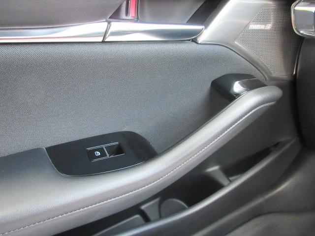 MAZDA3ファストバック 15Sツーリング 全方位モニター ETC CD・DVD ナビ TV ドライブレコーダー アルミホイール 電動パーキング スマートキー ドアバイザー ブルーミラー ウィンカー付きドアミラー アイドリングストップ PS(59枚目)