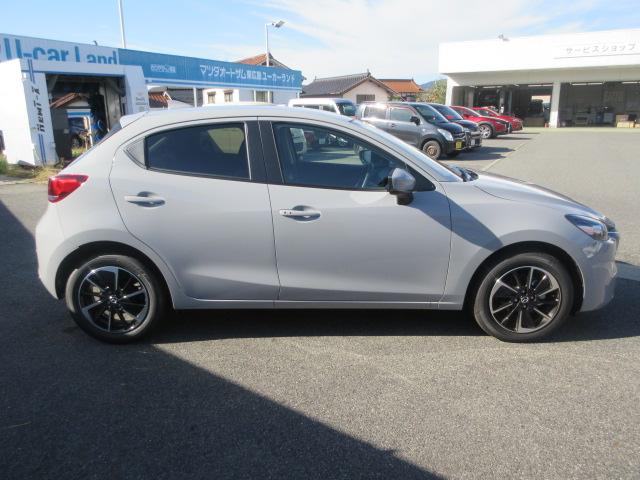 MAZDA2 15スポルト 全方位モニター ETC ナビ アルミホイール スマートキー LEDヘッドライト パドルシフト ウィンカー付きドアミラー クルーズコントロール アイドリングストップ プッシュスタートシステム(12枚目)