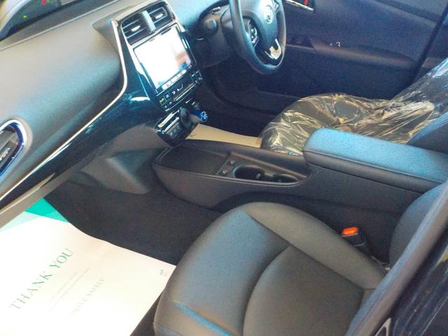 プリウス Sツーリングセレクション ナビ/テレビ/ドラレコ/バックモニター/レザーシート(12枚目)