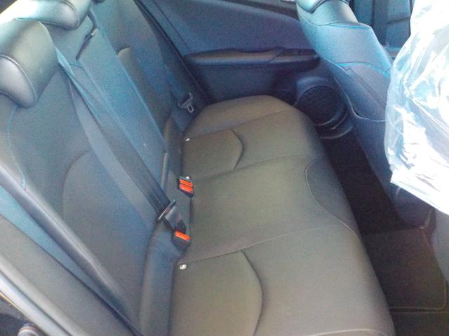 プリウス Sツーリングセレクション ナビ/テレビ/ドラレコ/バックモニター/レザーシート(16枚目)