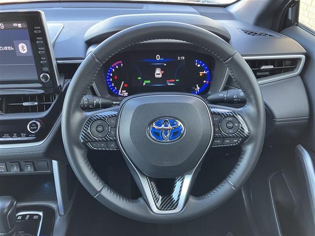 カローラクロス ハイブリッド　Ｚ　サンルーフ　バックカメラ　衝突被害軽減システム　ＥＴＣ　ＬＥＤヘッドランプ　ワンオーナー　フルエアロ　記録簿（10枚目）