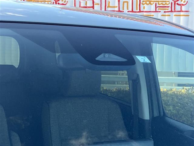 �Փ˔�Q�y���u���[�L���ځI�i�H��̎ԗ���O���̃Z���T�[�Ō��o���A�Փ˂̉\���������Ƃ��Ɍx���u���[�L�͐���ɂ��h���C�o�[�̏Փˉ�𑀍��⏕���܂��I