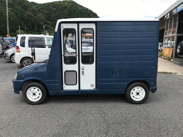 ミラウォークスルーバン 　ＡＣ　ＡＴ　ナビ　オーディオ付　ＥＴＣ　キッチンカー（3枚目）