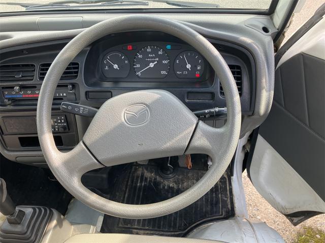 スクラムトラック 　４ＷＤ　５速ＭＴ　エアコン無し（2枚目）