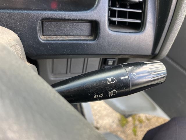 スクラムトラック 　４ＷＤ　５速ＭＴ　エアコン無し（8枚目）