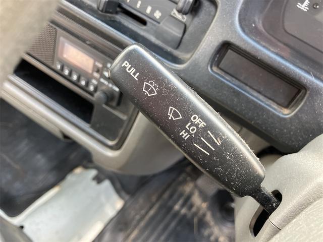 スクラムトラック 　４ＷＤ　５速ＭＴ　エアコン無し（9枚目）