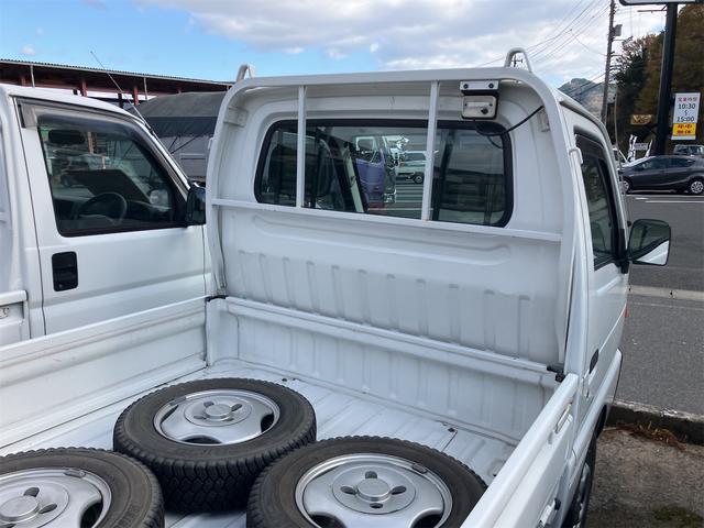 スクラムトラック 　４ＷＤ　５速ＭＴ　エアコン無し（15枚目）