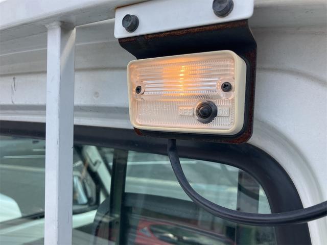 スクラムトラック 　４ＷＤ　５速ＭＴ　エアコン無し（32枚目）