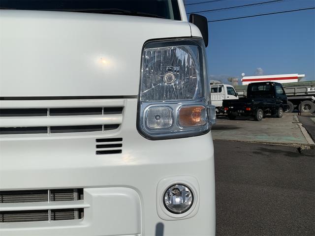 ミニキャブバン Ｇ　４ＷＤ　４ＡＴ　ブレーキサポート　フォグランプ　ルーフレール　パワーウィンドウ　キーレスエントリー　衝突被害軽減システム　クリアランスソナー　レーンアシスト　オートライト　盗難防止システム　ＥＳＣ（11枚目）