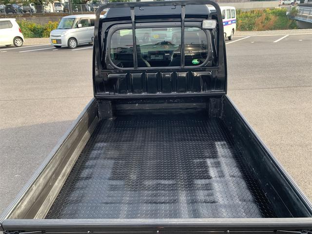 ハイゼットトラック ジャンボ　４ＷＤ　ＡＴ　ＥＴＣ　キーレスエントリー　フォグランプ　作業灯　エアコン　パワーステアリング　パワーウィンドウ　運転席エアバッグ　助手席エアバッグ　ＣＤ　ＡＭ／ＦＭラジオ　ミュージックプレイヤー接続可（12枚目）