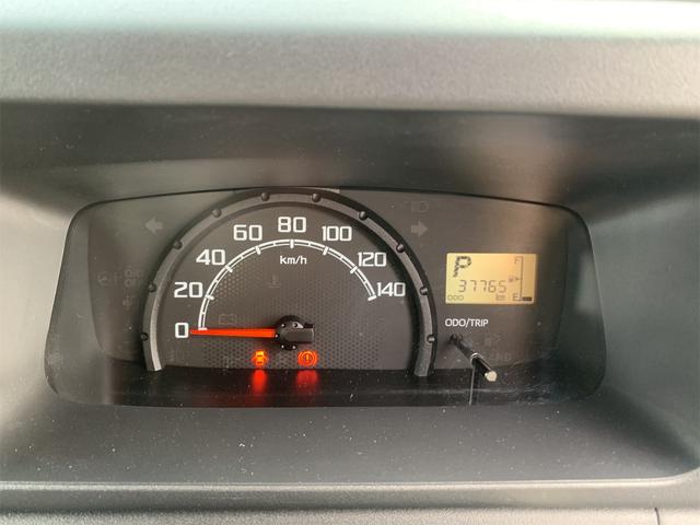 ハイゼットトラック ジャンボ　４ＷＤ　ＡＴ　ＥＴＣ　キーレスエントリー　フォグランプ　作業灯　エアコン　パワーステアリング　パワーウィンドウ　運転席エアバッグ　助手席エアバッグ　ＣＤ　ＡＭ／ＦＭラジオ　ミュージックプレイヤー接続可（18枚目）