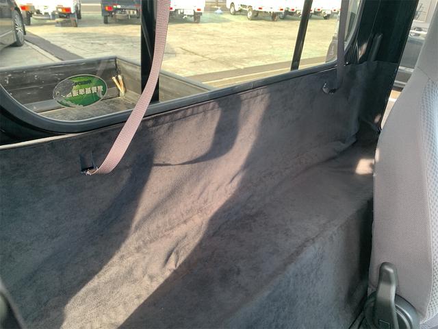 ハイゼットトラック ジャンボ　４ＷＤ　ＡＴ　ＥＴＣ　キーレスエントリー　フォグランプ　作業灯　エアコン　パワーステアリング　パワーウィンドウ　運転席エアバッグ　助手席エアバッグ　ＣＤ　ＡＭ／ＦＭラジオ　ミュージックプレイヤー接続可（29枚目）