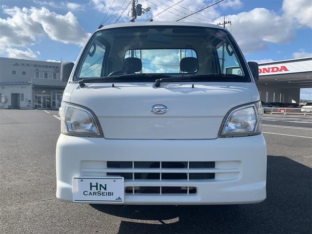 ハイゼットトラック 　荷台再塗装済み　４ＷＤ　ＡＴ　エアコン　パワーステアリング　ＡＭ／ＦＭラジオ付き（2枚目）