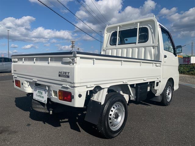 ハイゼットトラック 　荷台再塗装済み　４ＷＤ　ＡＴ　エアコン　パワーステアリング　ＡＭ／ＦＭラジオ付き（7枚目）