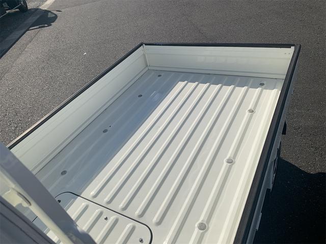 ハイゼットトラック 　荷台再塗装済み　４ＷＤ　ＡＴ　エアコン　パワーステアリング　ＡＭ／ＦＭラジオ付き（11枚目）