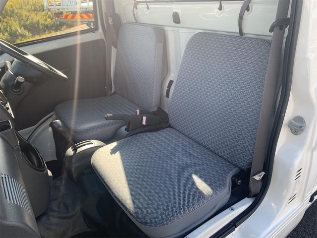 ハイゼットトラック 　荷台再塗装済み　４ＷＤ　ＡＴ　エアコン　パワーステアリング　ＡＭ／ＦＭラジオ付き（33枚目）