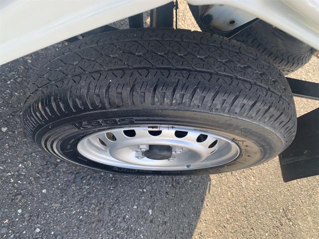 ハイゼットトラック 　荷台再塗装済み　４ＷＤ　ＡＴ　エアコン　パワーステアリング　ＡＭ／ＦＭラジオ付き（37枚目）