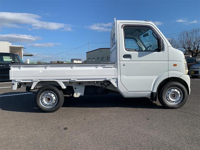 キャリイトラック KCエアコン・パワステ 4WD 5速MT エアコン パワーステアリング AM/FMラジオ/CD(8枚目)