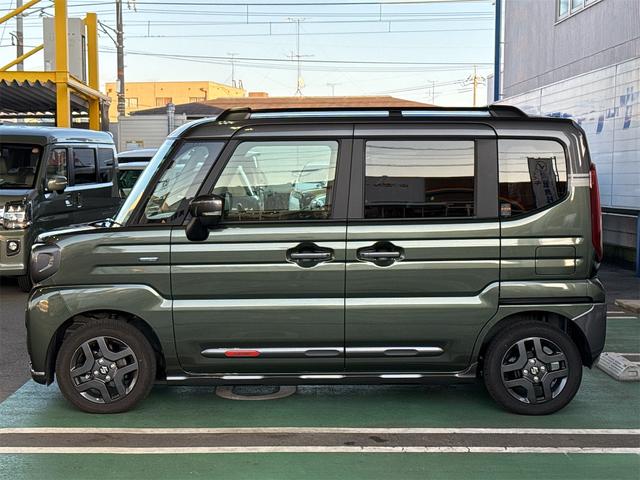 スペーシアギア ハイブリッドＸＺ　スズキコネクト対応　全方位モニター付きナビゲーション　ＣＶＴ　ＦＦ　デュアルセンサーブレーキサポートＩＩ　ＴＶ　キーレスエントリー（5枚目）