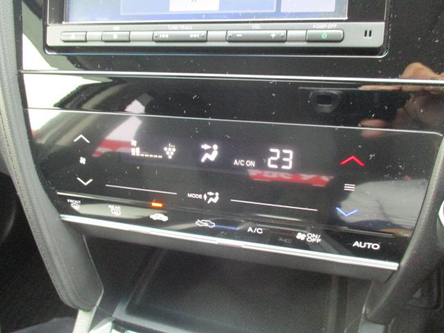 シャトル ハイブリッド　バックカメラ／ドライブレコーダー／ＥＴＣ／オートエアコン／プッシュスタート／スマートキー２個／Ｂｌｕｅｔｏｏｔｈ／ワンオーナー（3枚目）