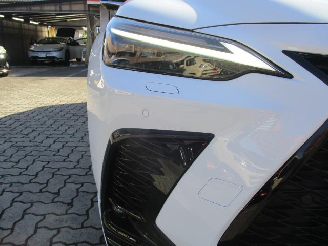 NX NX350h Fスポーツ TRDエアロ/サンルーフ/パノラミックビュー/マークレビンソン/デジタルインナーミラー/3眼LEDヘッドライト/オレンジキャリパー/置くだけ充電/リアシートヒーター/HUD/ワンオーナー(45枚目)
