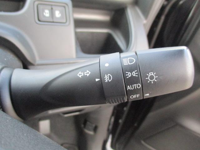 ソリオ ハイブリッドMZ 衝突被害軽減システム/両側パワスラ/社外ナビ/フルセグTV/バックカメラ/スマートキー2個/プッシュスタート/HID/シートヒーター/前後ドライブレコーダー(12枚目)