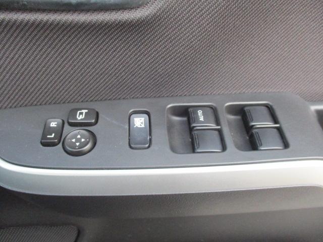 ソリオ ハイブリッドMZ 衝突被害軽減システム/両側パワスラ/社外ナビ/フルセグTV/バックカメラ/スマートキー2個/プッシュスタート/HID/シートヒーター/前後ドライブレコーダー(15枚目)