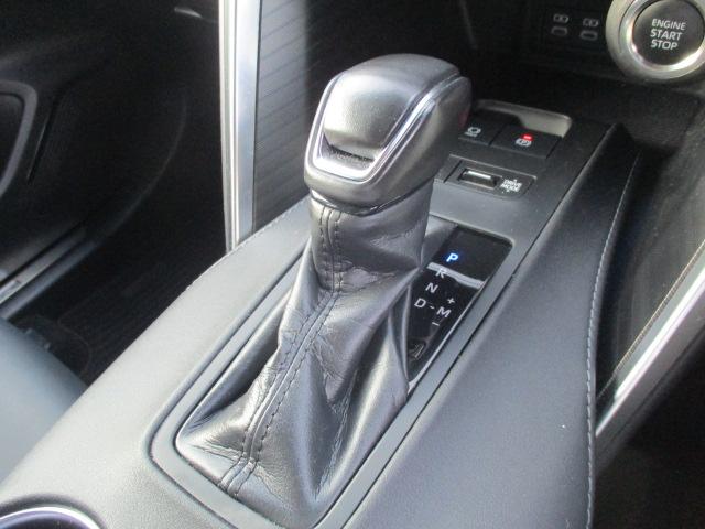 ハリアー Ｚ　パノラミックビュー／ＪＢＬサウンド／デジタルインナーミラー／スマートキー２個／前後ドライブレコーダー／パワーバックドア／パワーシート／ワンオーナー（7枚目）