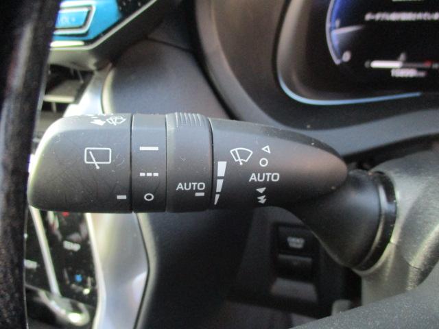 ハリアー Ｚ　パノラミックビュー／ＪＢＬサウンド／デジタルインナーミラー／スマートキー２個／前後ドライブレコーダー／パワーバックドア／パワーシート／ワンオーナー（13枚目）