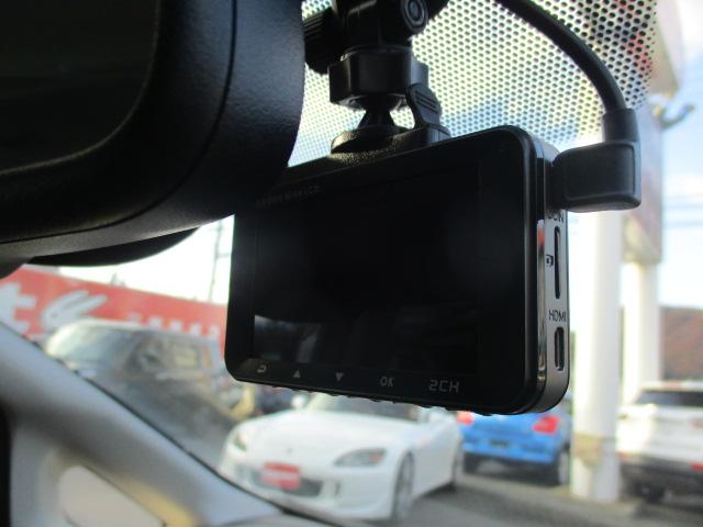 ノート Ｘ　ＤＩＧ－Ｓ　Ｖセレクション＋セーフティ　アラウンドビューカメラ／純正ナビ／フルセグＴＶ／スマートキー２個／ＬＥＤヘッドライト／オートライト／ドライブレコーダー／ＥＴＣ／ワンオーナー（6枚目）