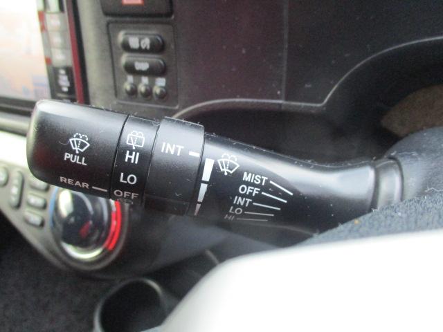 アクア Ｇ　社外ＳＤナビ／フルセグＴＶ／プッシュスタート／スマートキー２個／オートライト／ＥＴＣ／ＤＶＤ再生／純正１５インチアルミホイール／ワンオーナー（12枚目）