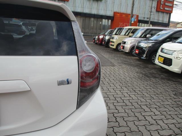 アクア Ｇ　社外ＳＤナビ／フルセグＴＶ／プッシュスタート／スマートキー２個／オートライト／ＥＴＣ／ＤＶＤ再生／純正１５インチアルミホイール／ワンオーナー（26枚目）