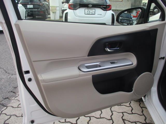 アクア Ｇ　社外ＳＤナビ／フルセグＴＶ／プッシュスタート／スマートキー２個／オートライト／ＥＴＣ／ＤＶＤ再生／純正１５インチアルミホイール／ワンオーナー（34枚目）