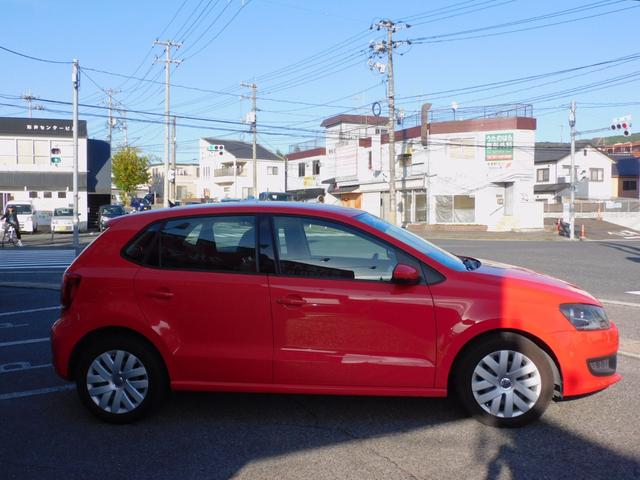 ポロ TSIコンフォートライン 純正ナビ/フルセグ/バックカメラ/ETC/ターボ/キーレス/(14枚目)