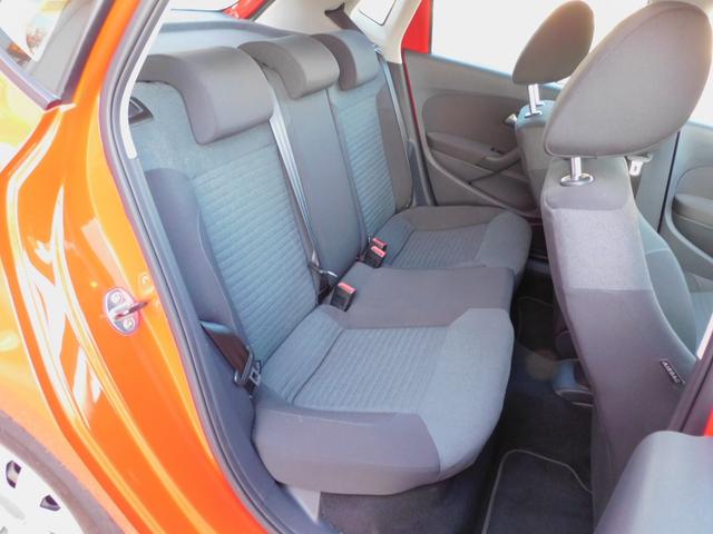 ポロ TSIコンフォートライン 純正ナビ/フルセグ/バックカメラ/ETC/ターボ/キーレス/(28枚目)