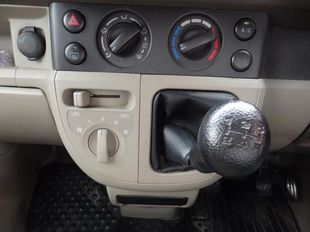 エブリイ PA /社外ディスプレイオーディオ/LEDヘッドライト/リアフイルム5面貼り/ETC/5MT/エアコン/パワステ/エアバック(32枚目)