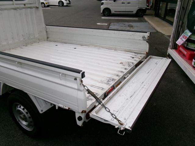 ミニキャブトラック VX-SE ゲートチェーン 荷台3方開 荷台作業灯 社外CDステレオ(6枚目)