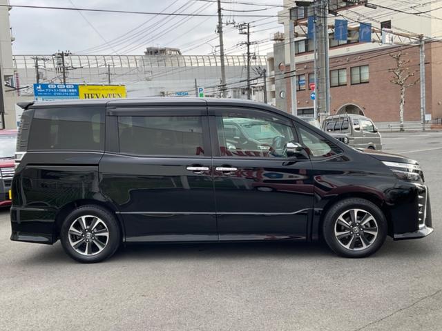 ヴォクシー ZS 煌II セーフティセンス 純正10型ナビ バックカメラ ETC 前後ドラレコ フロアマット ドアバイザー 両側電動スライドドア フリップダウンモニター クルーズコントロール ステアリングスイッチ オートライト(5枚目)