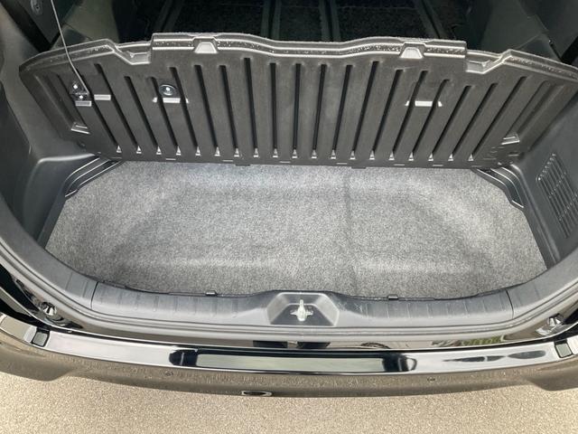 ヴォクシー ZS 煌II セーフティセンス 純正10型ナビ バックカメラ ETC 前後ドラレコ フロアマット ドアバイザー 両側電動スライドドア フリップダウンモニター クルーズコントロール ステアリングスイッチ オートライト(15枚目)