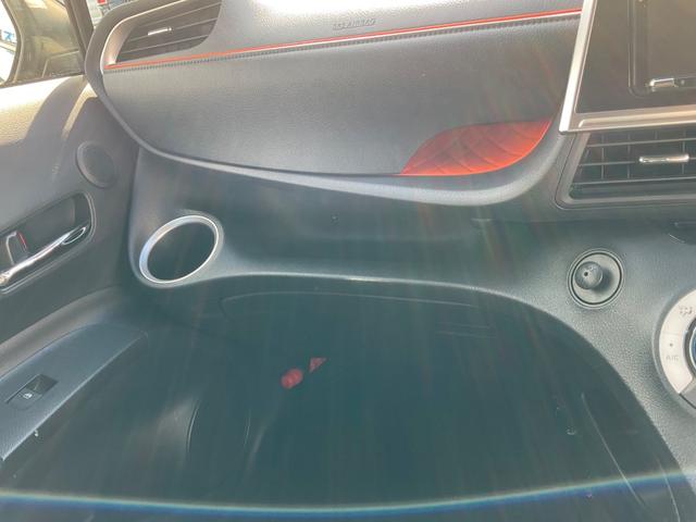 シエンタ ハイブリッドG クエロ セーフティセンス KENWOODナビ バックカメラ ドラレコ前後 ETC マット バイザー 両側電動スライドドア クルーズコントロール チルトステアリング シートリフター オートライト オートエアコン(42枚目)