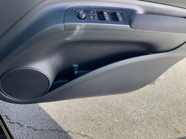 シエンタ ハイブリッドG クエロ セーフティセンス KENWOODナビ バックカメラ ドラレコ前後 ETC マット バイザー 両側電動スライドドア クルーズコントロール チルトステアリング シートリフター オートライト オートエアコン(51枚目)