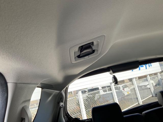 シエンタ ハイブリッドG クエロ セーフティセンス KENWOODナビ バックカメラ ドラレコ前後 ETC マット バイザー 両側電動スライドドア クルーズコントロール チルトステアリング シートリフター オートライト オートエアコン(63枚目)