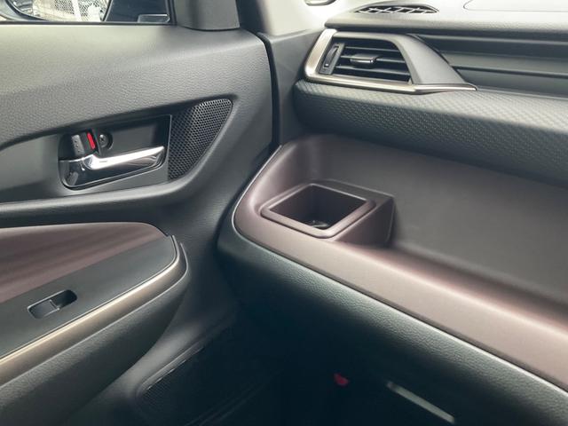 ソリオバンディット ハイブリッドＭＶ　全方位モニター付きナビゲーション　セーフティサポート　ヘッドアップディスプレイ　スリムサーキューレーター　電動パーキングブレーキ　ブレーキホールド　両側電動スライドドア　シートヒーター　アルミホイール（34枚目）