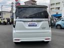 後ろからの写真です リアワイパーが付いていますので雨の日の運転でも安心です