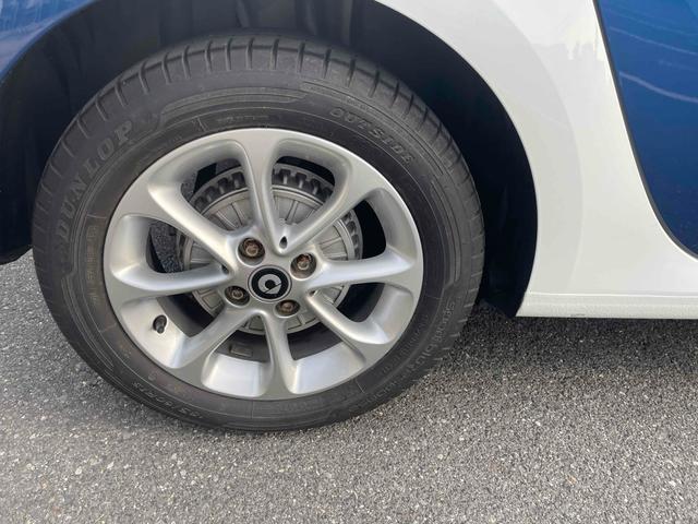 スマートフォーフォー パッション　クリアランスソナー　オートクルーズコントロール　アルミホイール　キーレスエントリー　アイドリングストップ　ＡＴ　盗難防止システム　ＡＢＳ　ＵＳＢ　エアコン　パワーステアリング　パワーウィンドウ（35枚目）