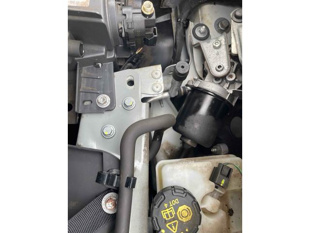 スマートフォーフォー パッション　クリアランスソナー　オートクルーズコントロール　アルミホイール　キーレスエントリー　アイドリングストップ　ＡＴ　盗難防止システム　ＡＢＳ　ＵＳＢ　エアコン　パワーステアリング　パワーウィンドウ（42枚目）