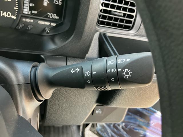 ハイゼットトラック スタンダード　ワンオーナー　禁煙車　５速ＭＴ　衝突被害軽減システム　レーンアシスト　前後ドラレコ　ＥＴＣ　ＬＥＤヘッドライト　フォグライト　スマートキー　コーナーセンサー　ＡＷ１４インチ　荷台マット付き　作業灯（49枚目）