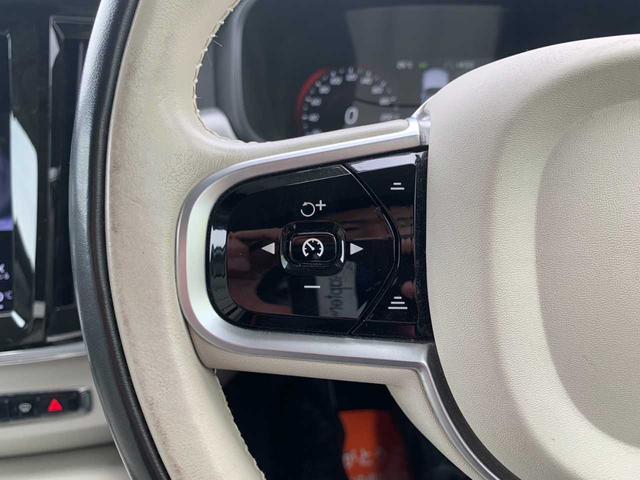 Ｖ９０ クロスカントリー　Ｄ４　ＡＷＤ　モメンタム　禁煙　純正ナビ　フルセグ　Ｂｌｕｅｔｏｏｈｔ　３６０°ビュー　ルーフキャリア　ホワイトレザー　パワーバックドア　レーダークルーズ　ＬＥＤヘッド　ＥＴＣ　テレスコピックステア　インテリセーフ　純正ＡＷ（18枚目）